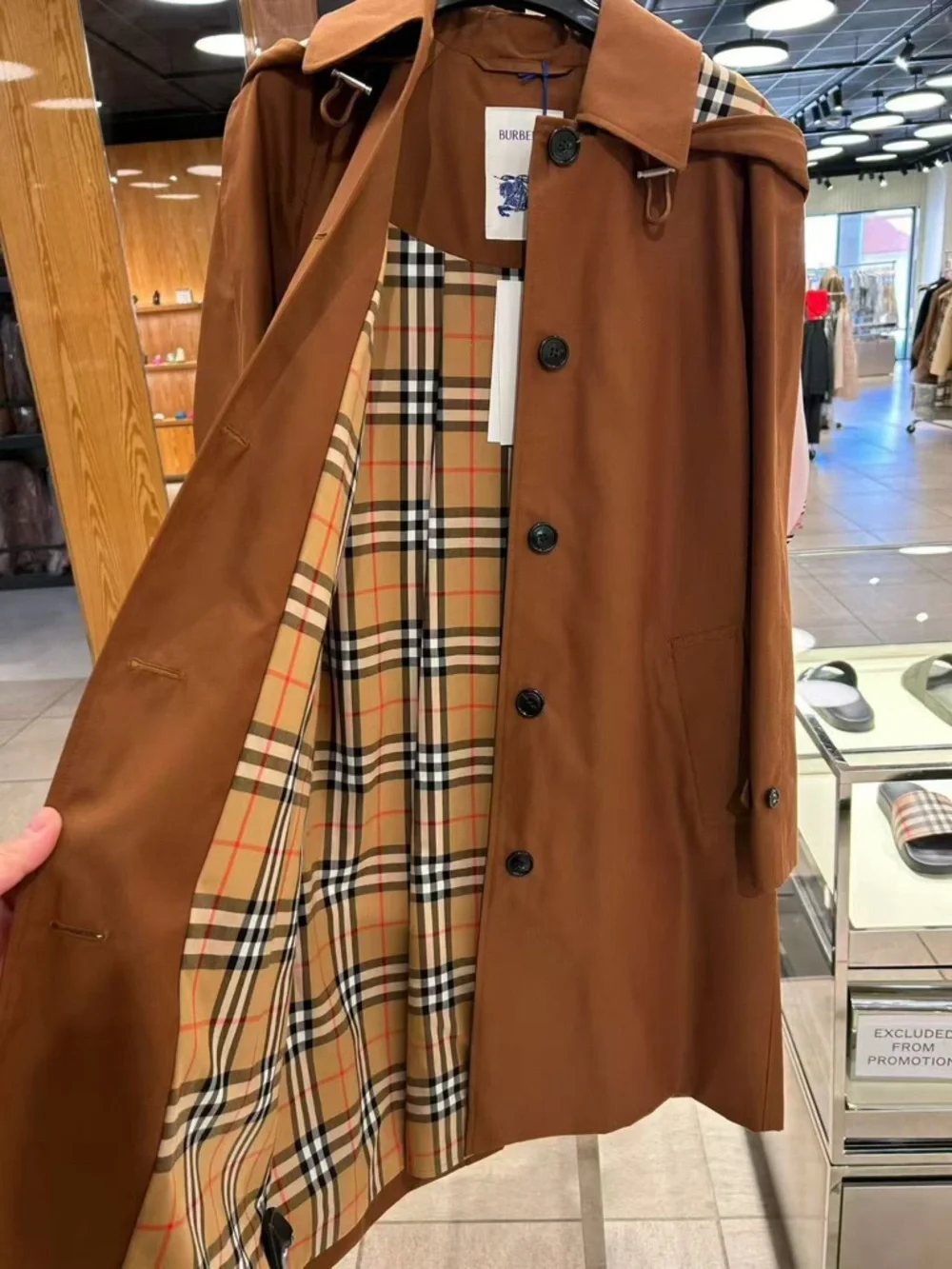 Sale ends 5/1 Burberry Women’s Hooded Single-Breasted Coat with hood New US4 - Picture 6 of 13